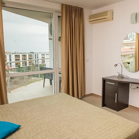 Апартаменти Atlantis Private 1bd By Flat Mаnager Бургас